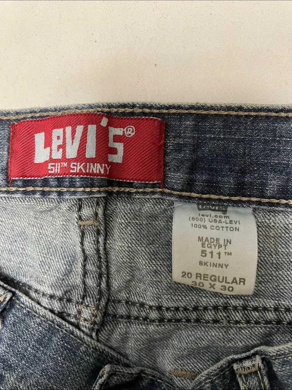 Levis men’s authentic